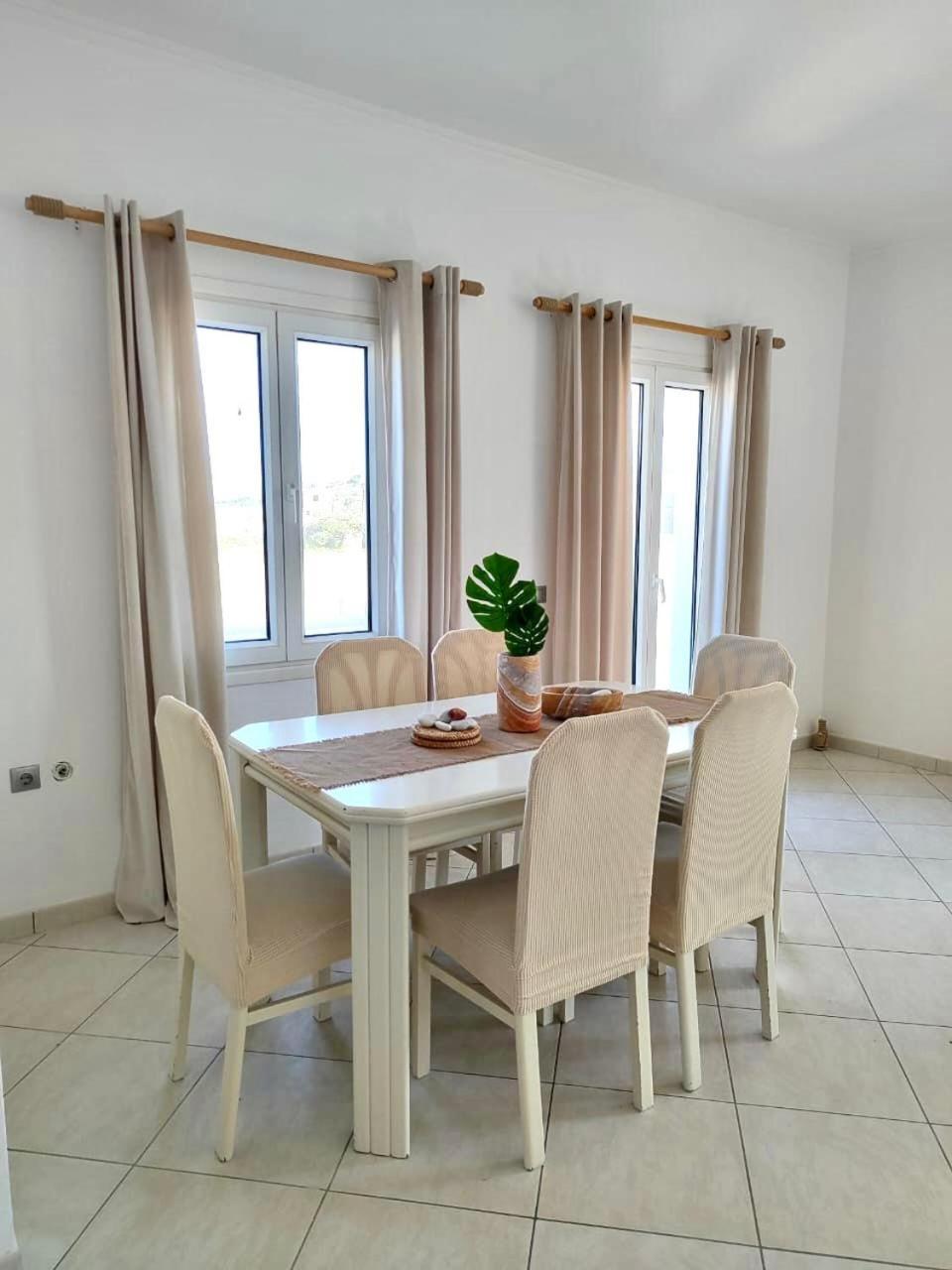 Theasis Apartments آداماس المظهر الخارجي الصورة