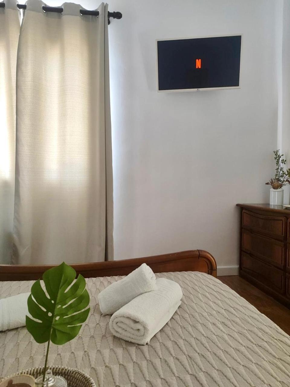 Theasis Apartments آداماس المظهر الخارجي الصورة